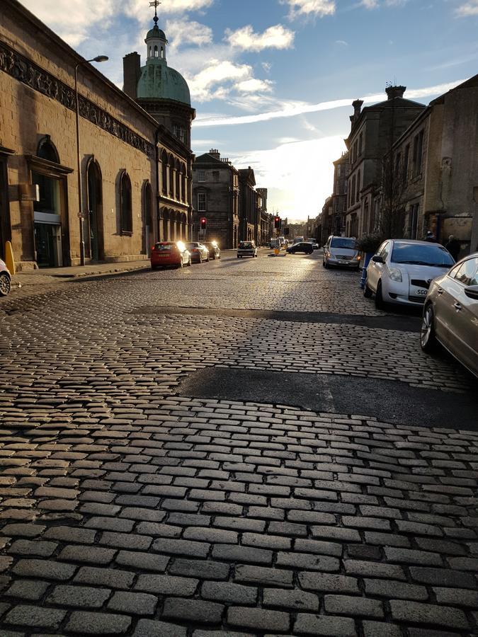 Edinburgh Constitution Apartments ภายนอก รูปภาพ