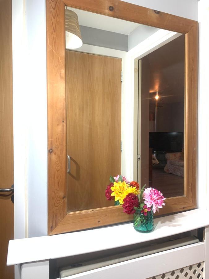 Edinburgh Constitution Apartments ภายนอก รูปภาพ